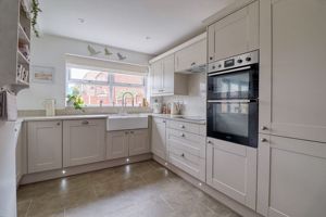 Kitchen/Diner- click for photo gallery